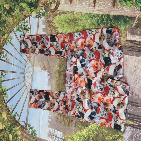 Tipsy elves cats in Santa hats leggings size XL - Picture 5 of 5
